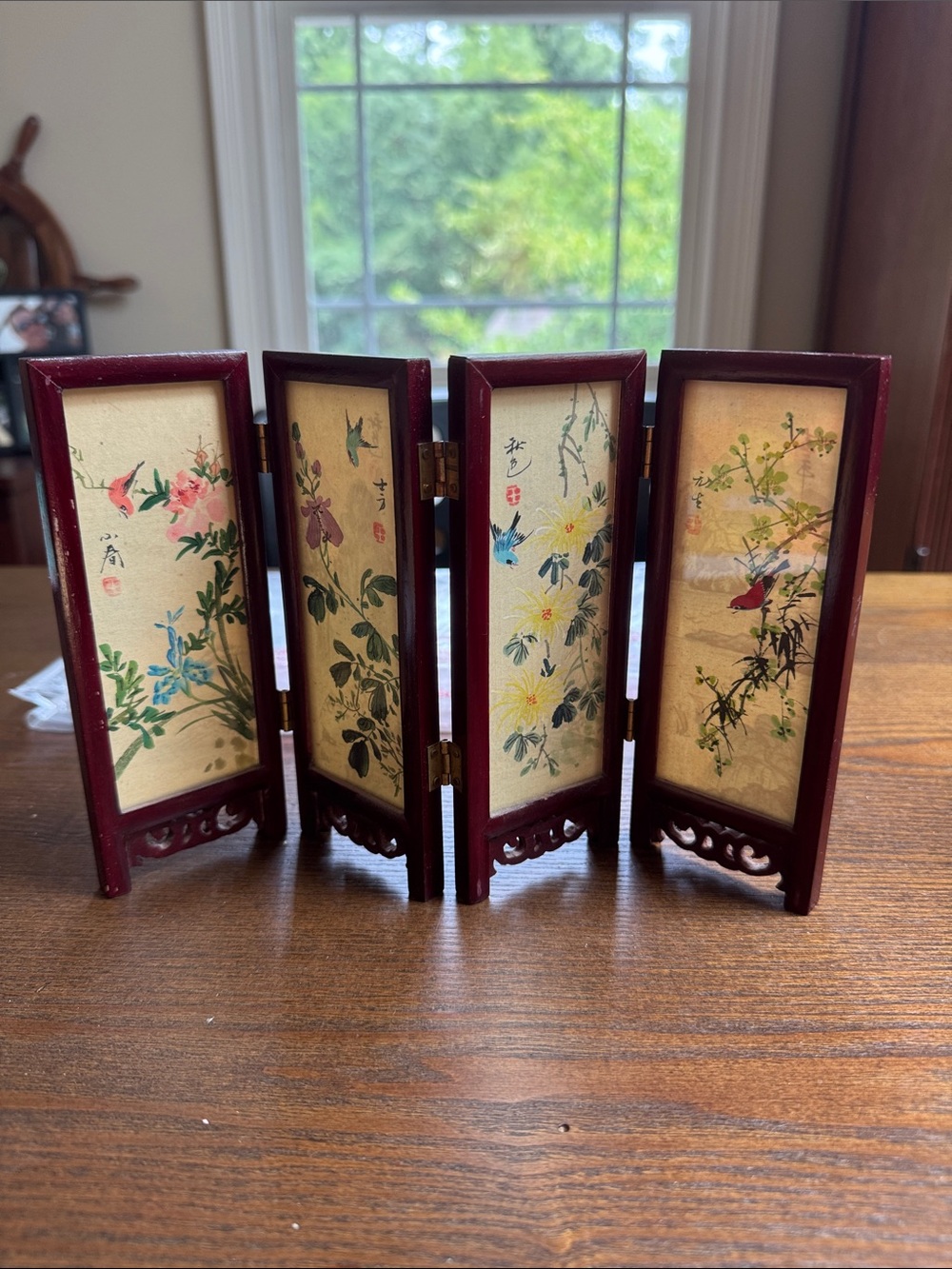 Handcrafted Red Wooden Folding Screen with Floral Artwork - Unbranded. 7”x10.25”
